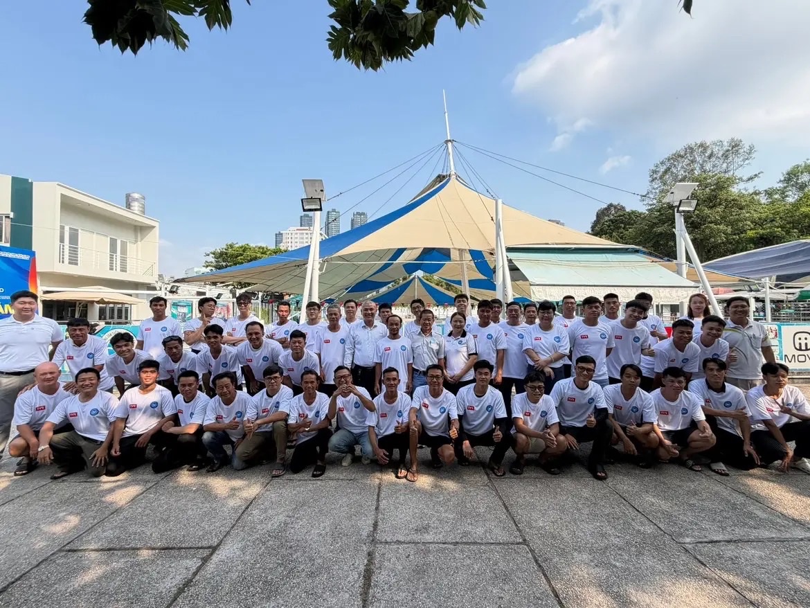 Dạy bơi kèm riêng người lớn - trẻ em